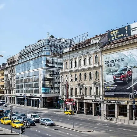 Very - Large Ac Lägenhet Budapest